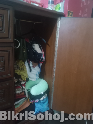 ওয়ারড্রব